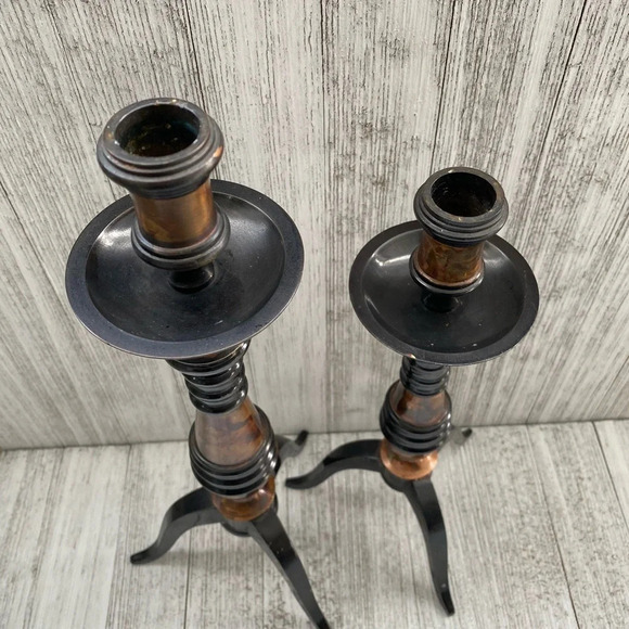 Pair of 2 large metal candle Holders - Picture 9 of 9